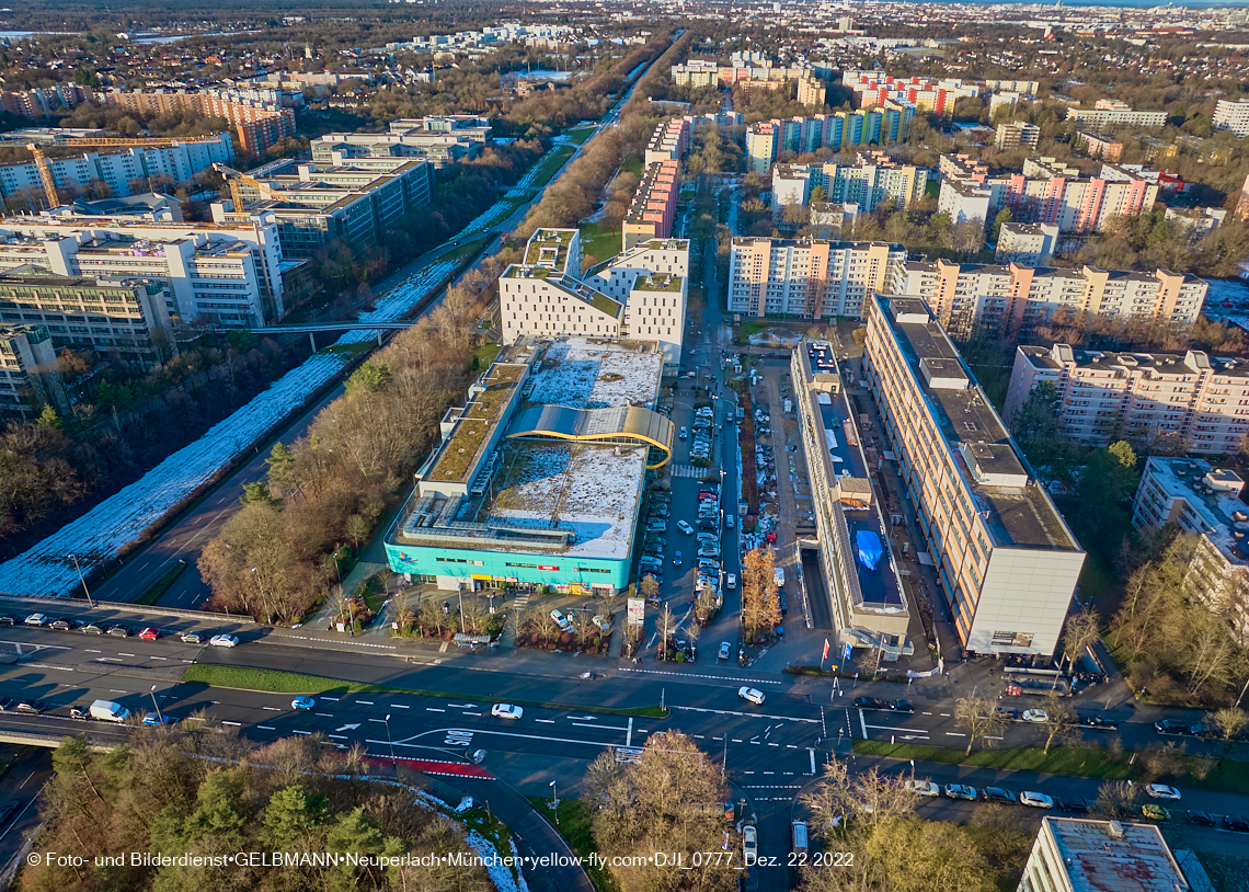 22.12.2022 - Plettzentrum - Rentenversicherung - Ständlerstraße in Neuperlach